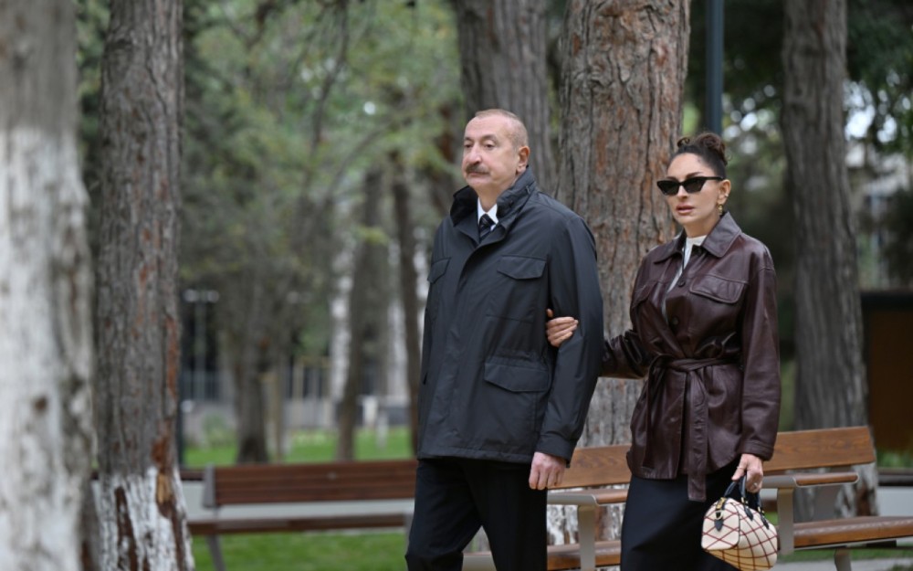 İlham Əliyev və birinci xanım yeni parkın açılışında- FOTOLAR