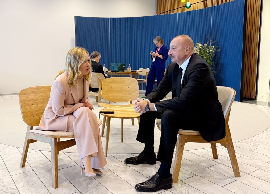 İlham Əliyev Meloni ilə görüşdü /FOTO