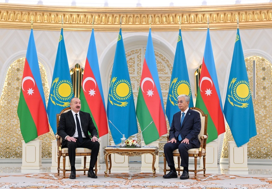 İlham Əliyevin Tokayevlə təkbətək görüşü oldu -FOTOLAR