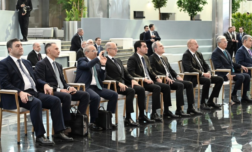 Prezidentlər “Alem.ai” Beynəlxalq Süni İntellekt Mərkəzində olublar - FOTOLAR