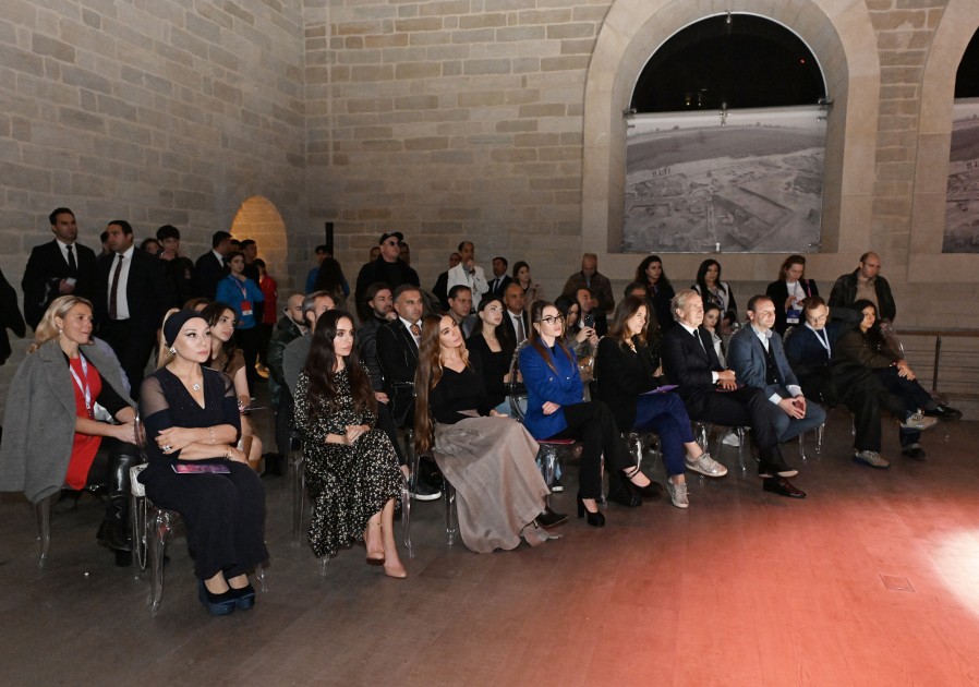 Daş Salnamə Muzeyində "Suyun sirri" pantomim tamaşası təqdim olunub