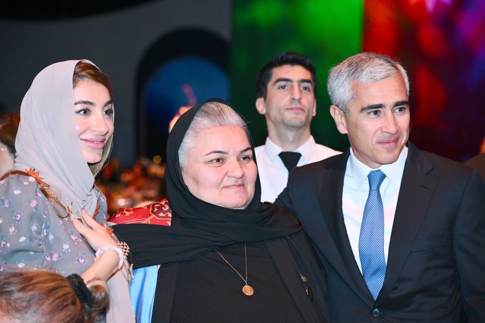 Leyla və Arzu Əliyeva şəhid anaları ilə görüşdülər -FOTOLAR