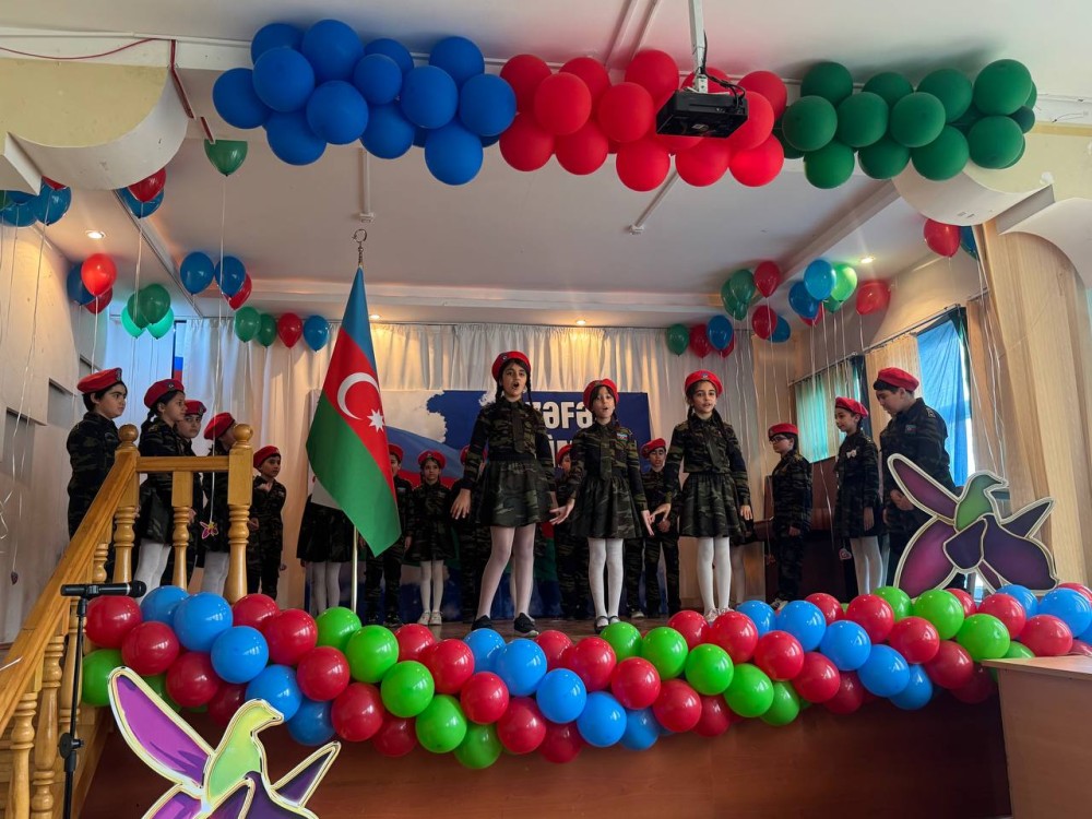 “Ankara Məktəbi" Məktəb Liseyində Zəfər Gününə həsr olunan tədbir hər kəsi kövrəltdi+ FOTOLAR