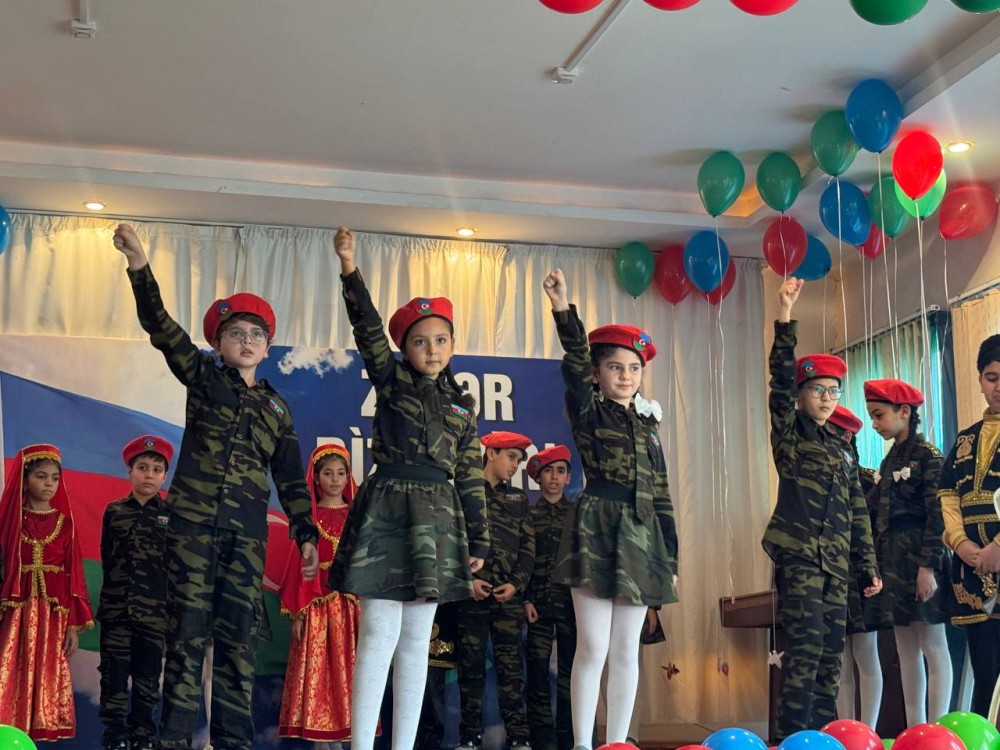 “Ankara Məktəbi" Məktəb Liseyində Zəfər Gününə həsr olunan tədbir hər kəsi kövrəltdi+ FOTOLAR