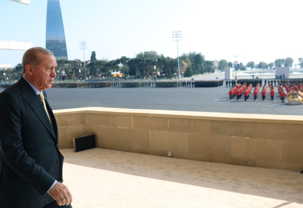 Ərdoğan hərbi paraddan fotolar paylaşdı