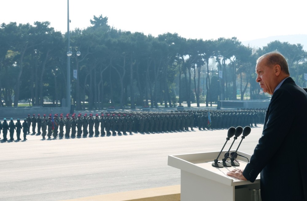 Ərdoğan hərbi paraddan fotolar paylaşdı