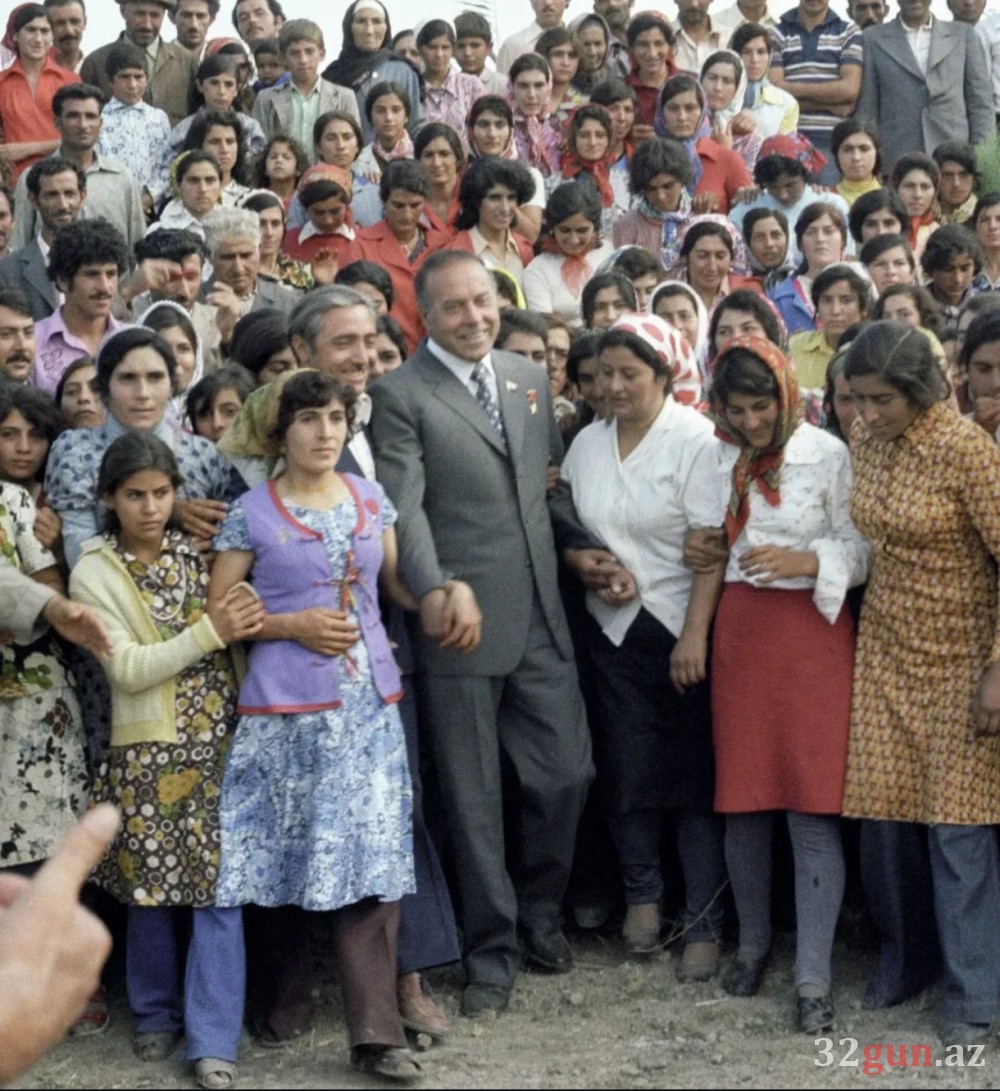 Tarixi FOTO:Xalq–lider birliyinin unudulmaz kadrı