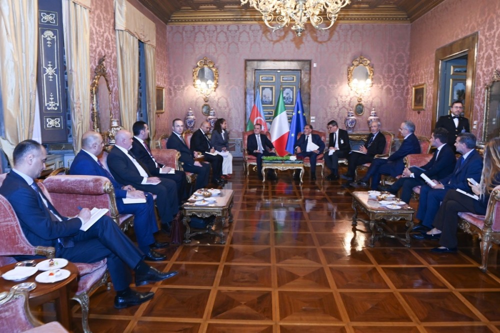 Ceyhun Bayramov İtaliya Senatının Sədri iləgörüşüb