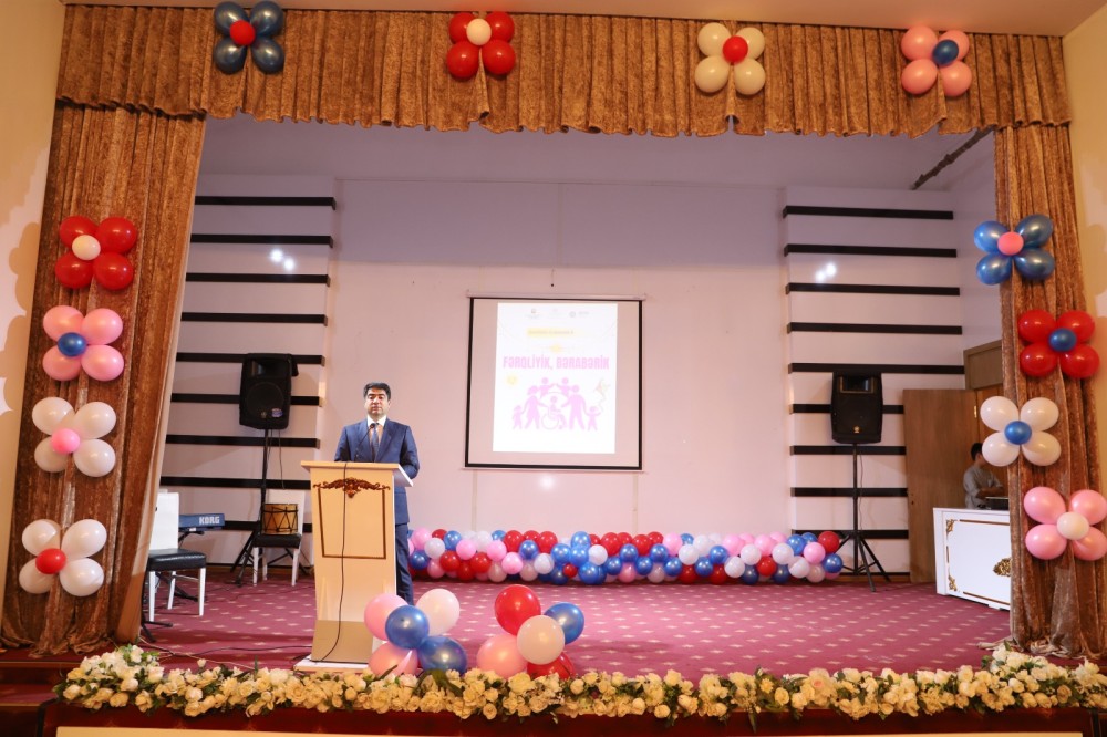 Beynəlxalq Əlillər Günündə Ağstafada xüsusi qayğıya ehtiyacı olan uşaqlar üçün “Fərqliyik, bərabərik” adlı bədii-əyləncəli tədbir keçirilib