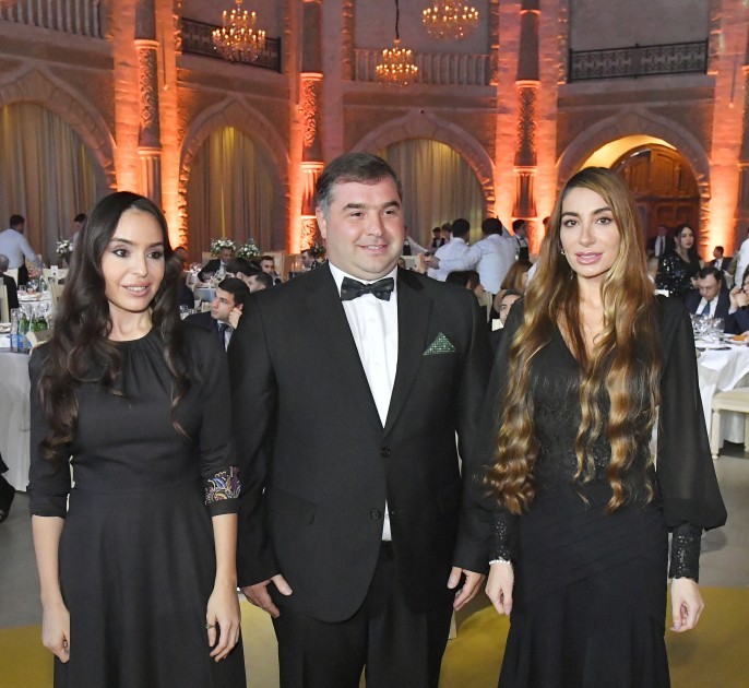 Leyla və Arzu Əliyeva idmançıların mükafatlandırma tədbirində