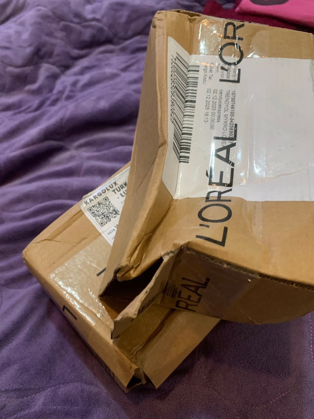 "Kargolux"la bağlı ciddi iddia: Bağlamalar açıq və yararsız vəziyyətdə müştərilərə təqdim olunur