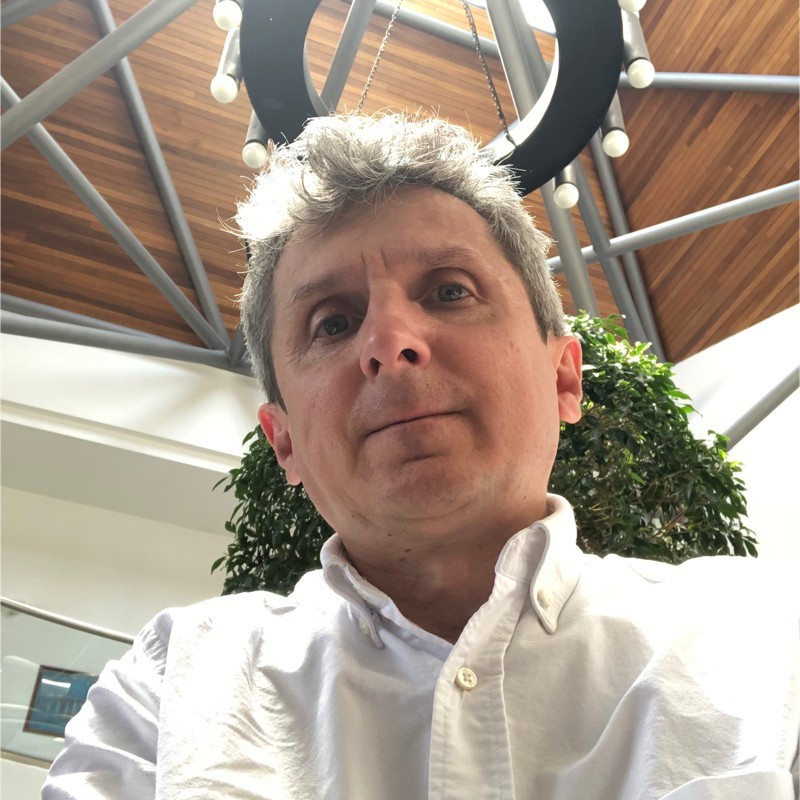 Səhiyyə Nazirliyi  bu şəxslə 35 min manatlıq müqavilə imzaladı