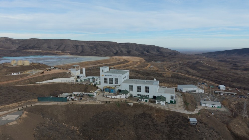 Prezident “Dəmirli” Filiz Emalı Kompleksinin fəaliyyəti ilə tanış oldu -FOTOLAR (YENİLƏNİB)